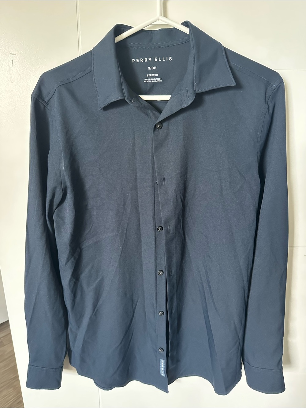 Perry Ellis Stretch Lightweight Button Down